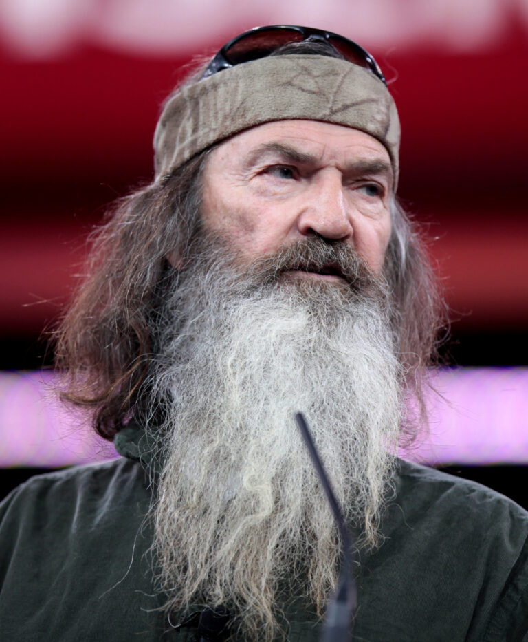 Phil_Robertson_by_Gage_Skidmore-4