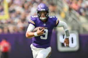 NFL: Houston Texans at Minnesota Vikings