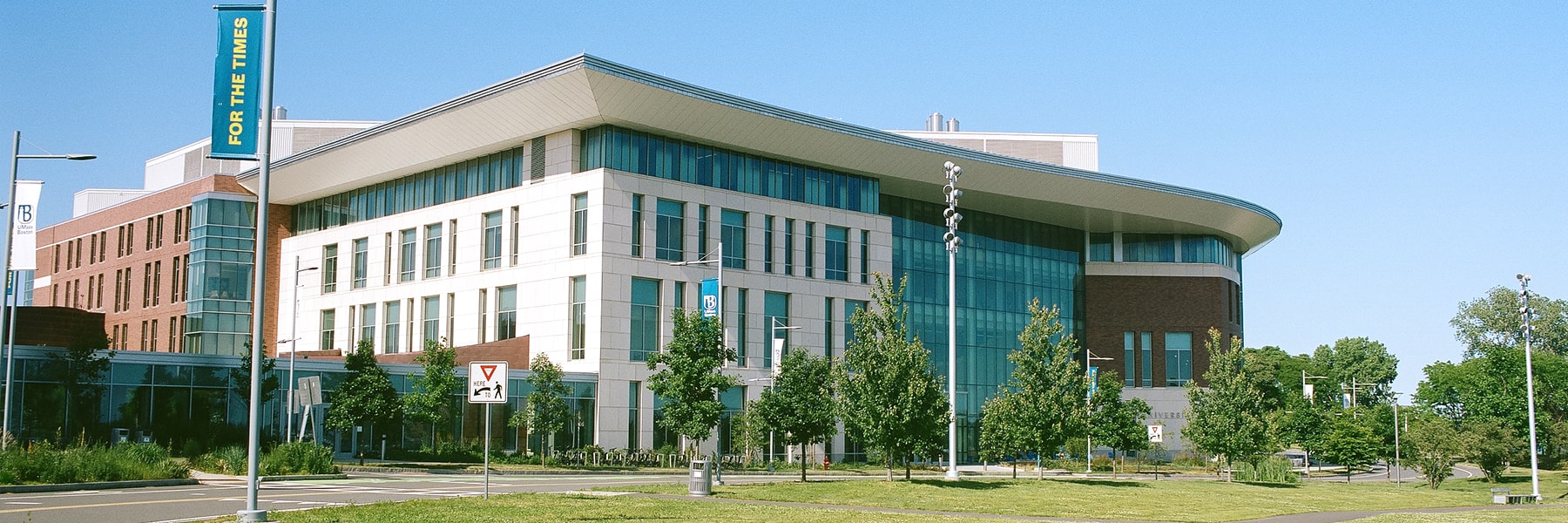 visit-campus-center-UMass_6-21-22-54-1800x600-1
