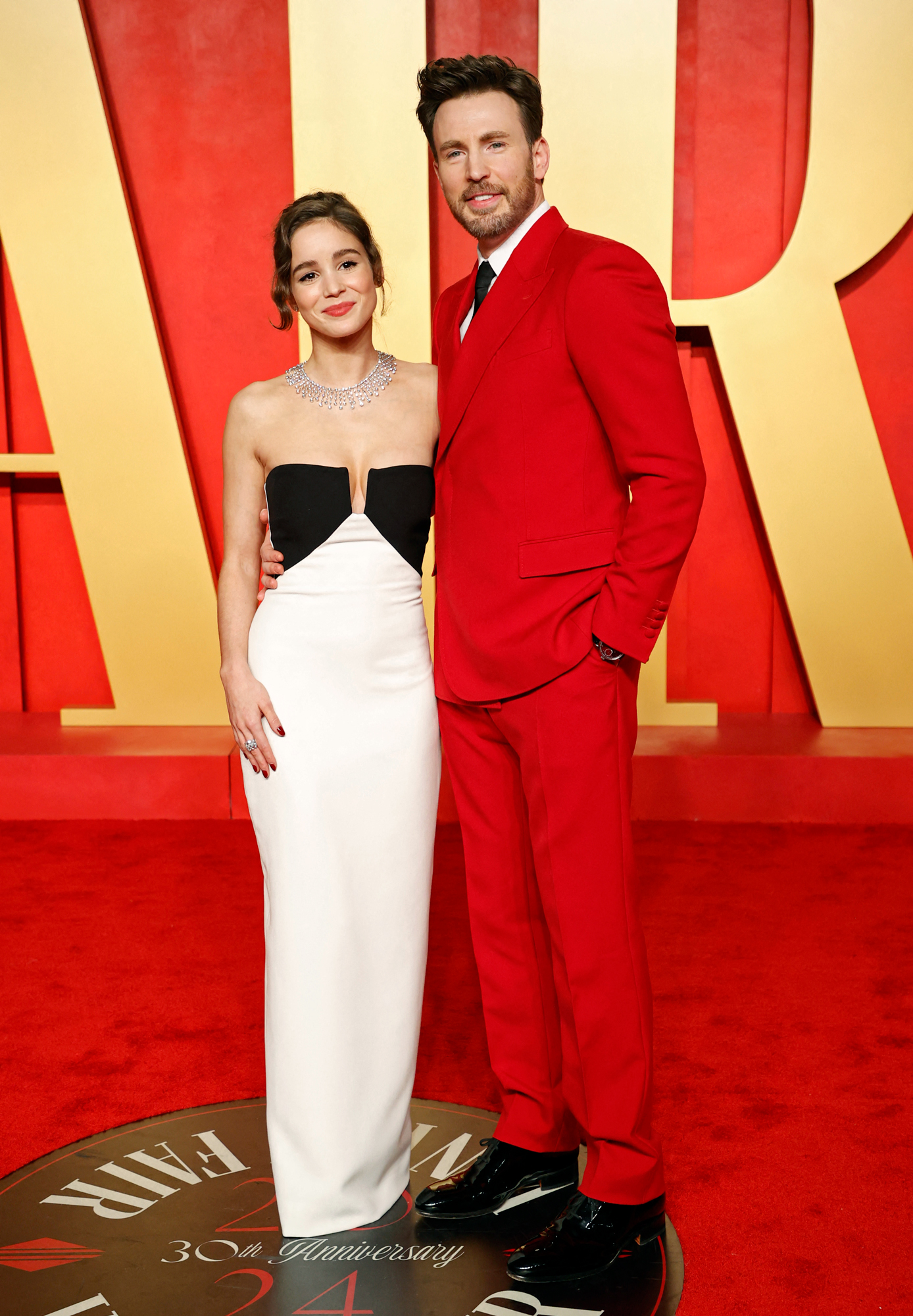 Chris-Evans-and-Alba-Baptista-Make-Red-Carpet-Debut-6-Months-After-Wedding