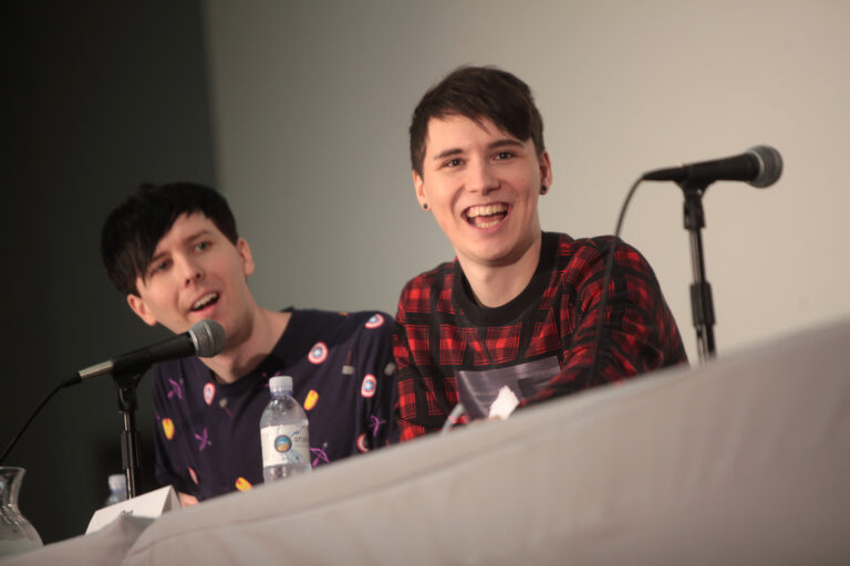 Dan_26_Phil_281453939673529