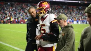 Jayden-Daniels-768x432-1