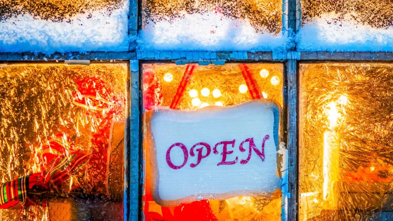 p-91465955-what-is-open-and-closed-christmas-xmas-2025-1