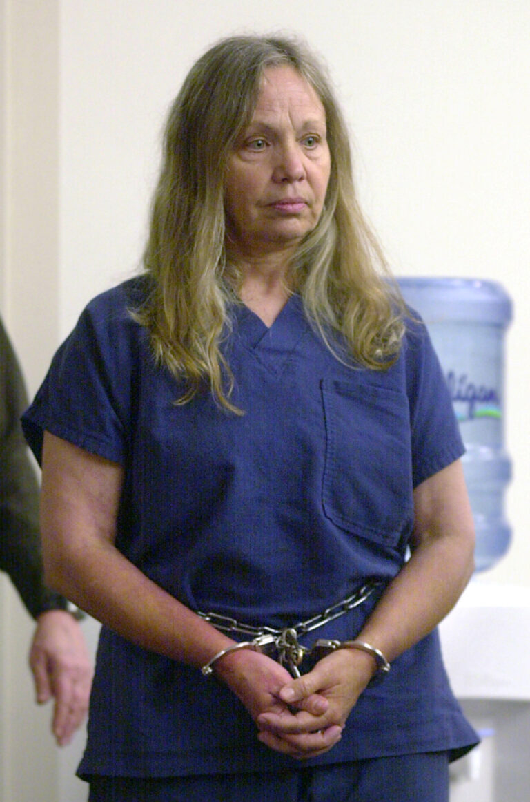 FILE PHOTO: WANDA BARZEE IN COURT FOR SMART KIDNAPPING CASE.