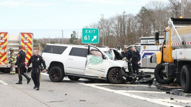 copy-of-licrash251109_photos