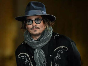 johnny-depp-encourages-self-acceptance-and-individuality
