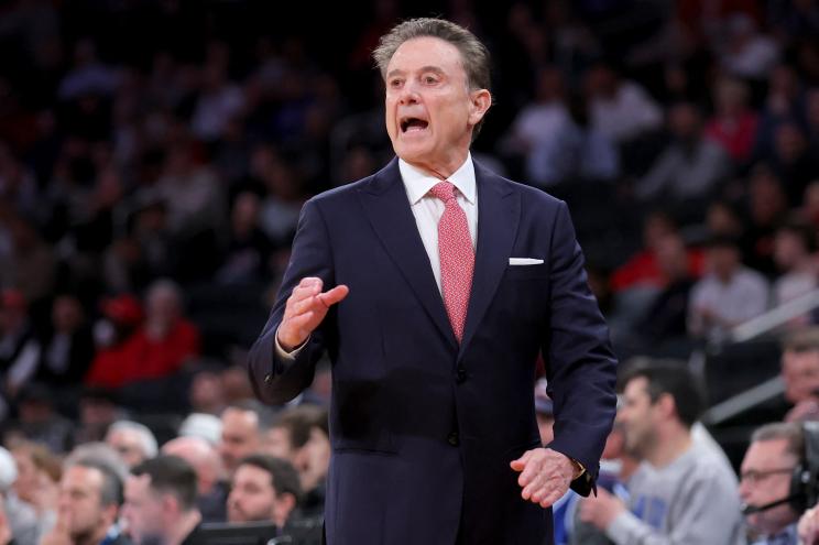 st-johns-red-storm-head-123395294